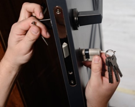 Burton Mobile Locksmith Logo